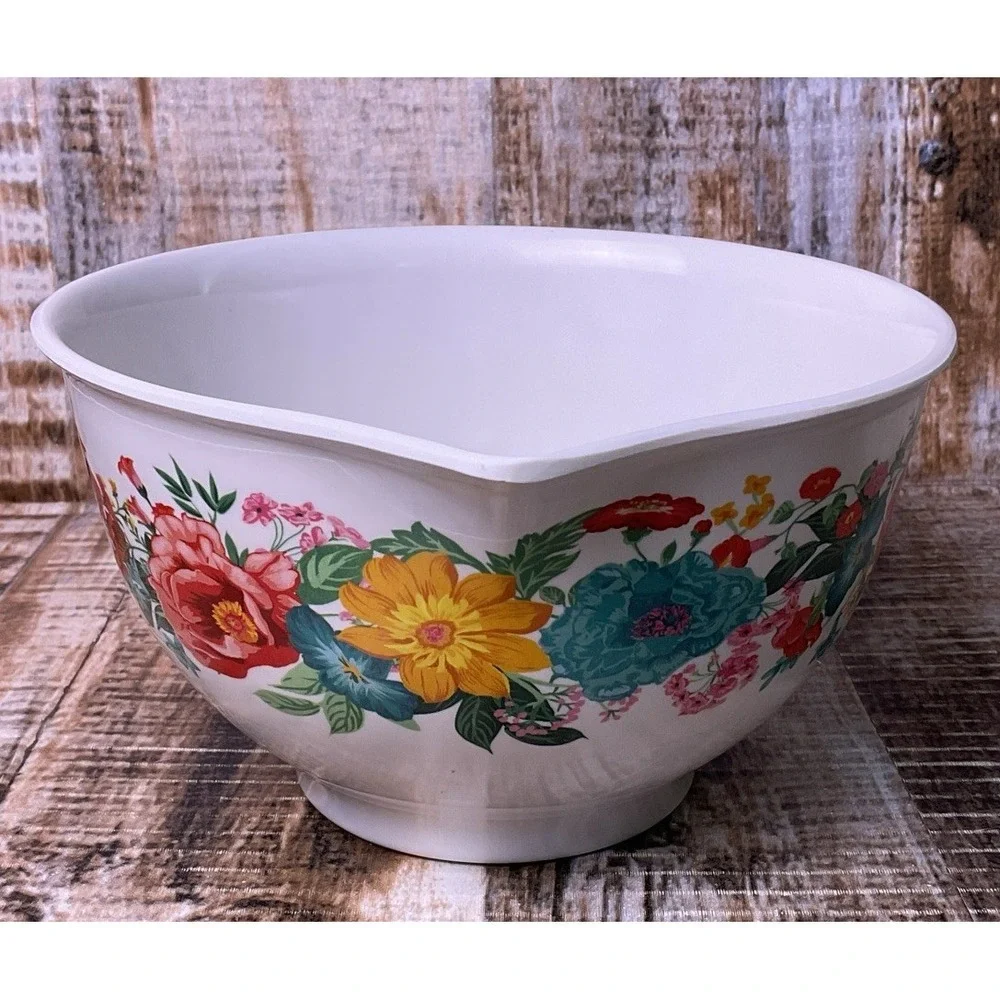 The Pioneer Woman mixing bowl